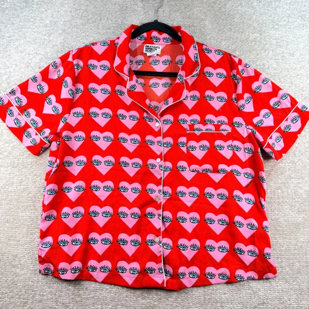 Bouffants & Broken Hearts measurements pit